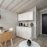Сasa de vacaciones Koskisviitti 1 - Private & Cozy Lakeside With Hot Tub *