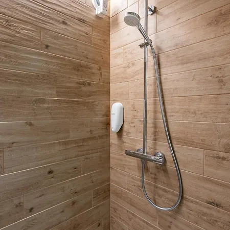 度假居 Koskisviitti 1 - Private & Cozy Lakeside With Hot Tub Kuusa