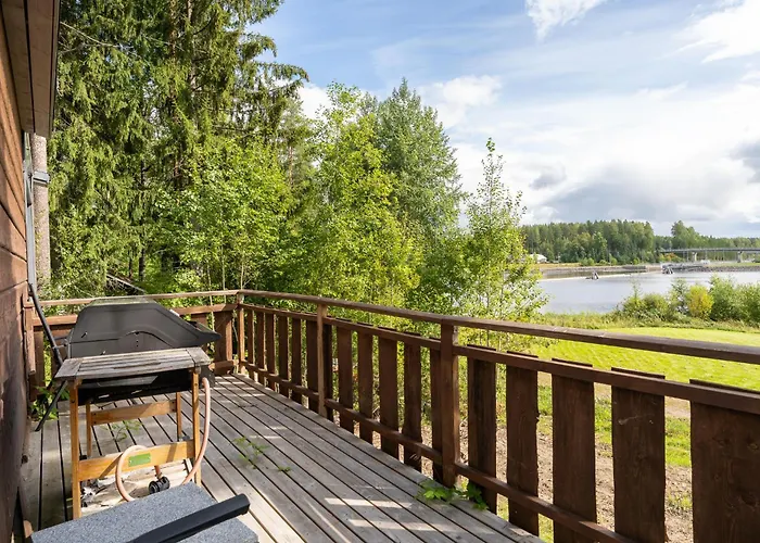 Koskisviitti 1 - Private & Cozy Lakeside With Hot Tub 別荘 Kuusa