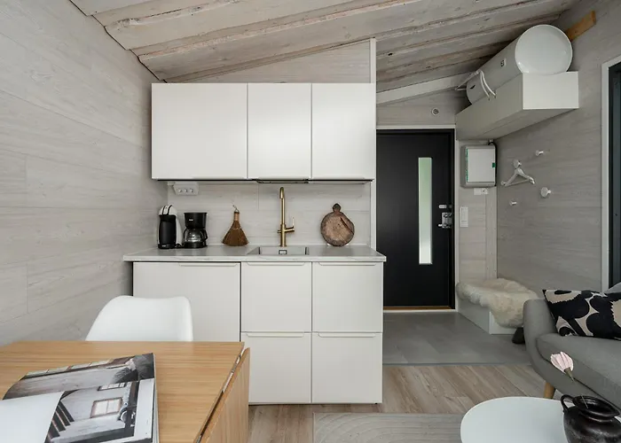 Koskisviitti 1 - Private & Cozy Lakeside With Hot Tub 別荘