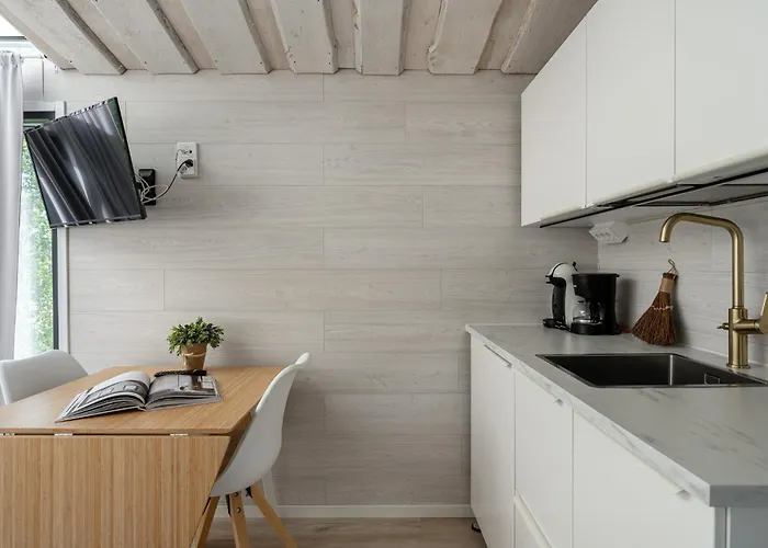 Koskisviitti 1 - Private & Cozy Lakeside With Hot Tub